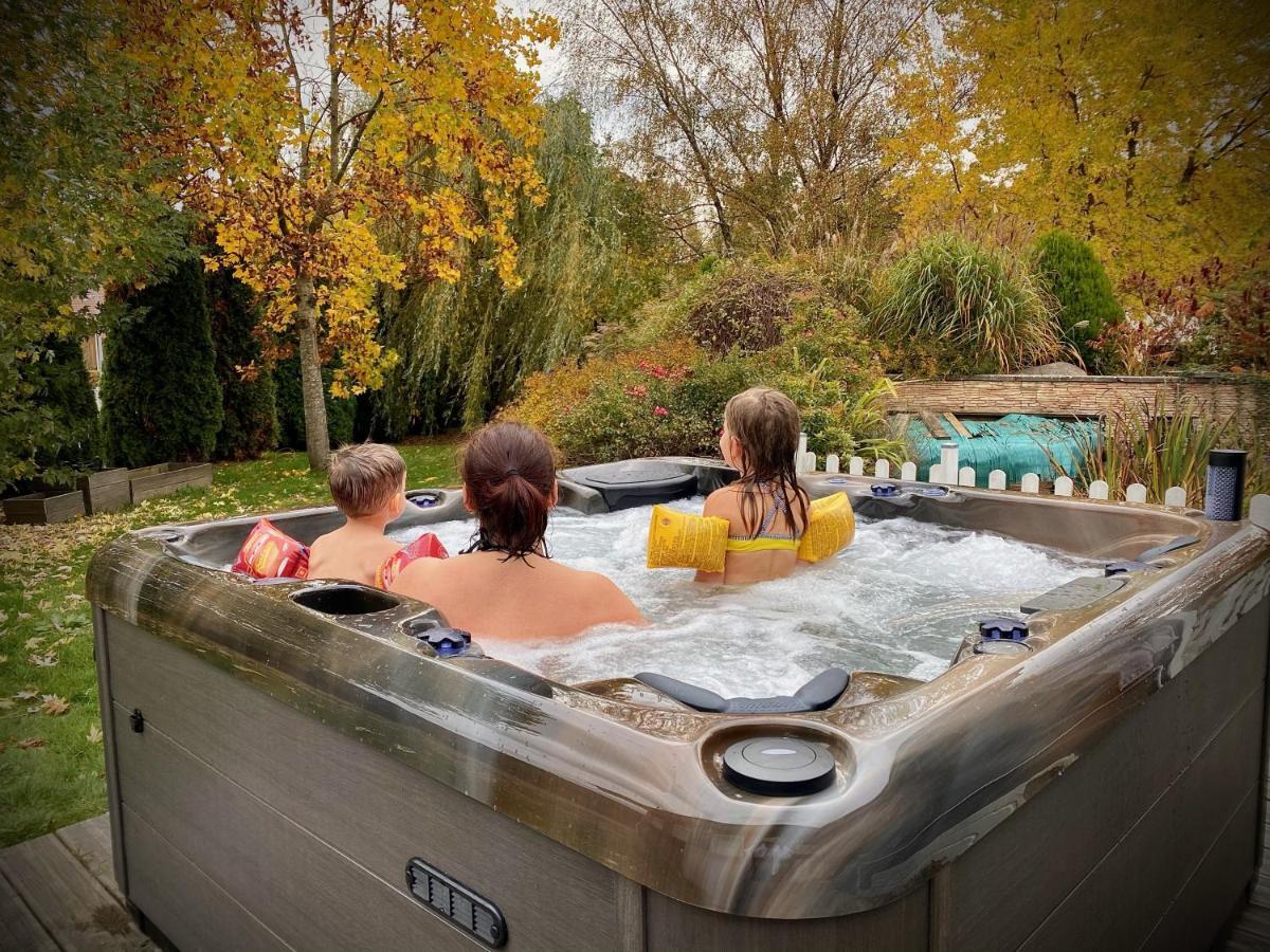 Villa 200M2 Avec Piscine Chauffee & Spa & Sauna & Kota-Grill Laval-sur-Vologne Ngoại thất bức ảnh